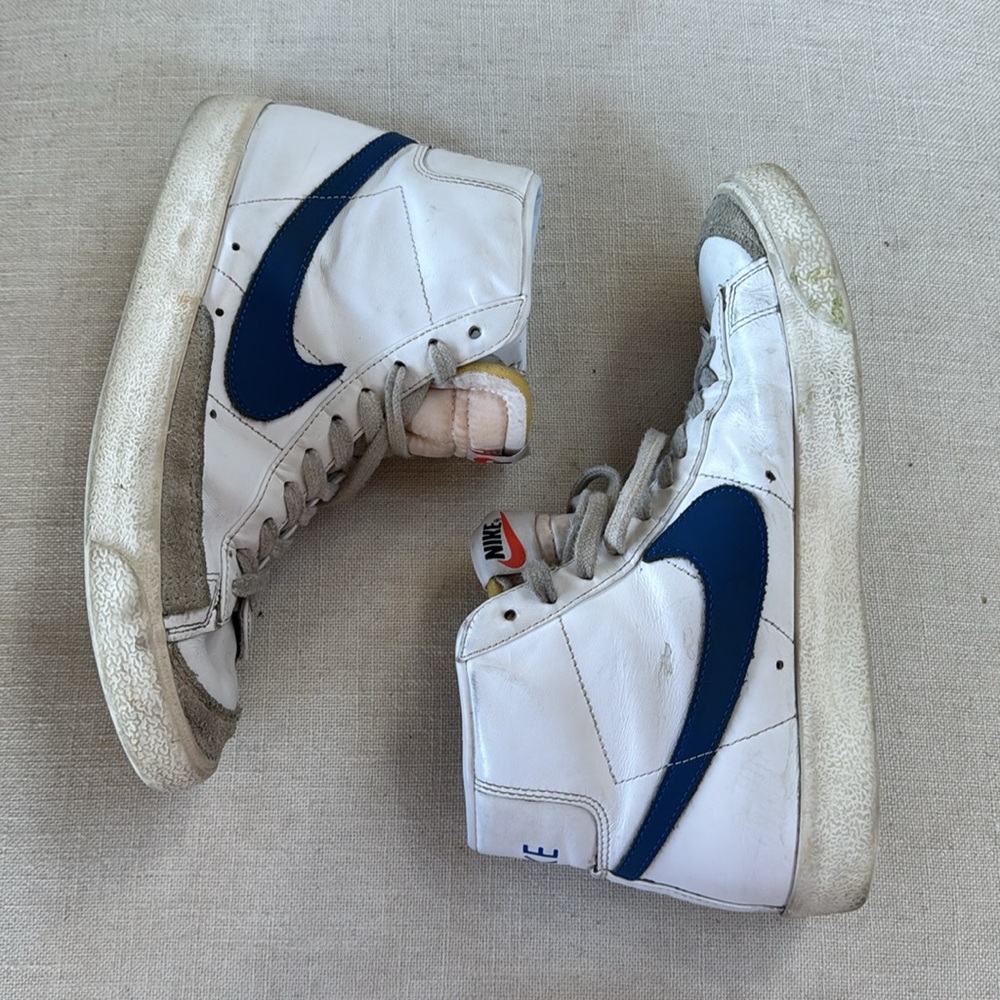 NIKE Women's Blazer Mid 77 White Game Royal Size 9 - Picture 4 of 10